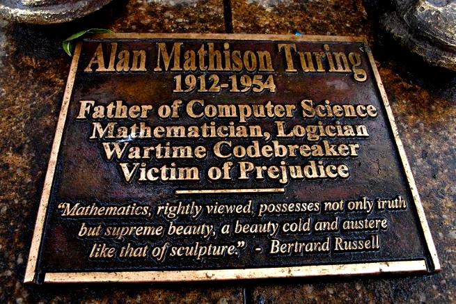 Quem foi Alan Turing?