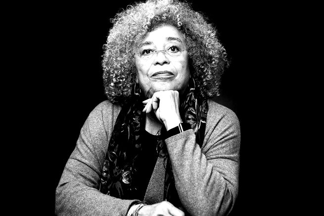 retrato de Angela Davis