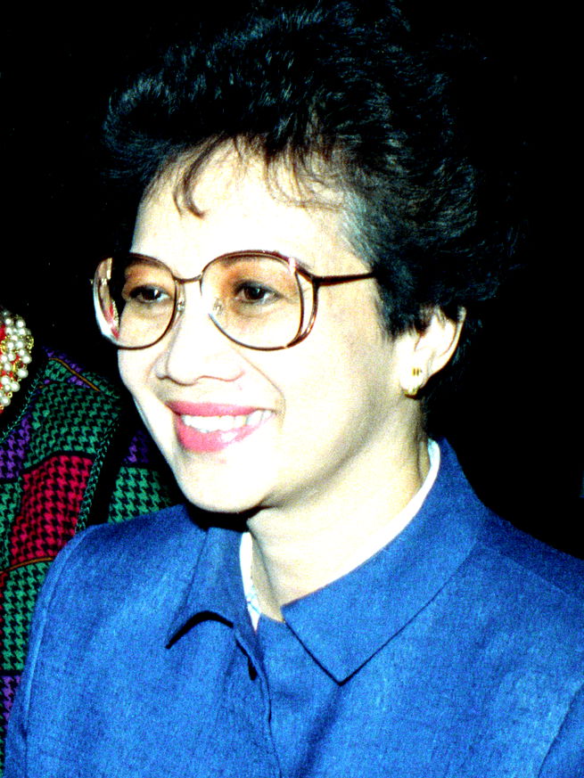 Retrato de Corazón Aquino em 1986