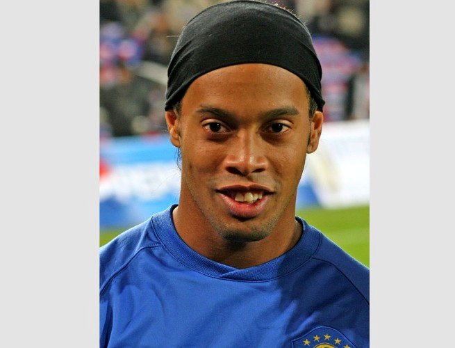 Maiores jogadores brasileiros de todos os tempos  Jogadores brasileiros,  Ronaldinho gaucho, Futebol frases