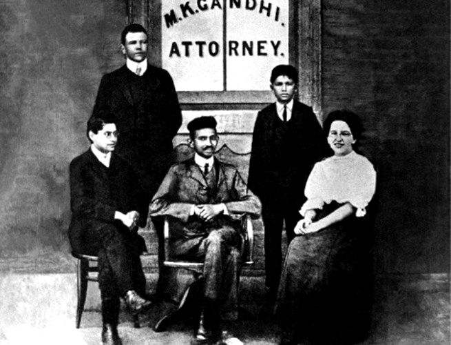 momentos importantes vida de gandhi