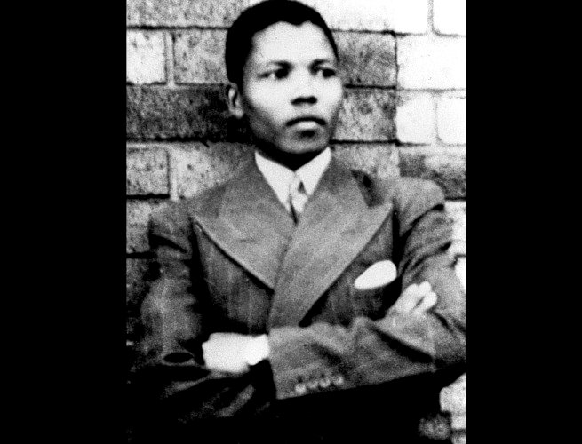 Nelson Mandela com cerca de 20 anos de idade