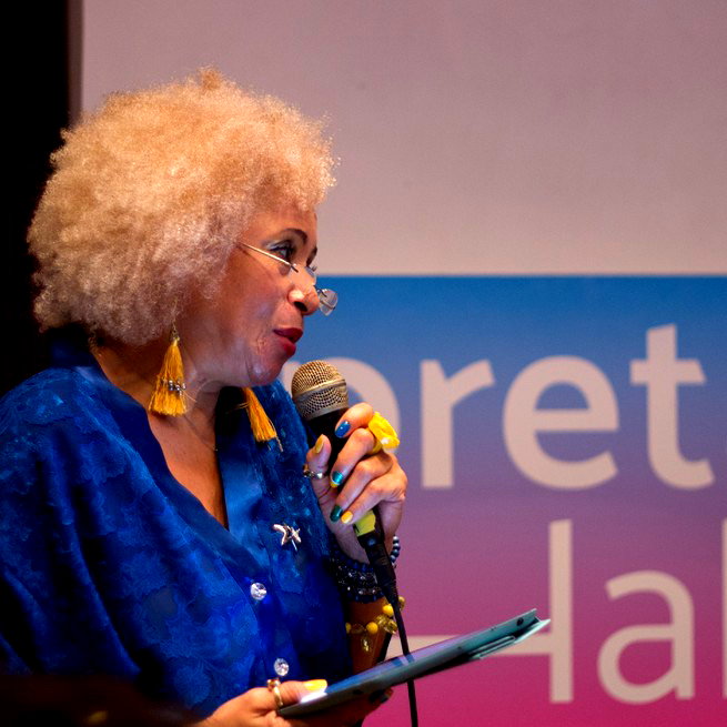 S&ocirc;nia Guimar&atilde;es